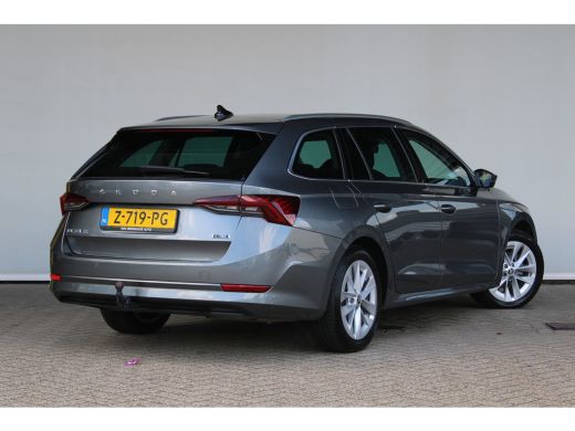Skoda Octavia Combi 1.0 e-TSI Business Edition Plus | Trekhaak wegklapbaar | Dode-hoekdetectie | Elektrische ac... ActivLease financial lease