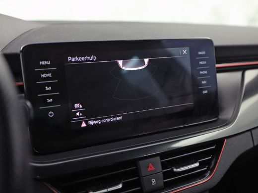 Skoda Scala 1.0 TSI Sport Automaat (KUIPSTOELEN, VIRTUAL COCKPIT, APPLE CARPLAY, GROOT NAVI, CLIMATE, STOELVE... ActivLease financial lease
