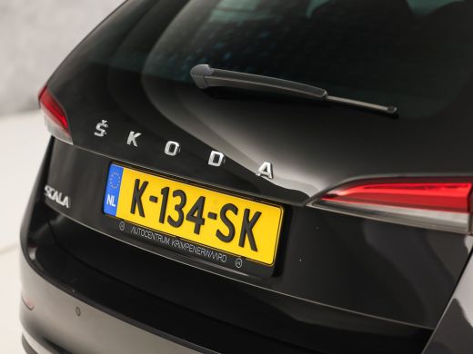 Skoda Scala 1.0 TSI Sport Automaat (KUIPSTOELEN, VIRTUAL COCKPIT, APPLE CARPLAY, GROOT NAVI, CLIMATE, STOELVE... ActivLease financial lease