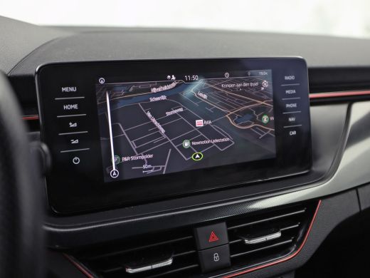 Skoda Scala 1.0 TSI Sport Automaat (KUIPSTOELEN, VIRTUAL COCKPIT, APPLE CARPLAY, GROOT NAVI, CLIMATE, STOELVE... ActivLease financial lease