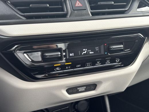 Suzuki Swift 1.2 Comfort Smart Hybrid | Nieuw | Direct uit voorraad leverbaar | Apple Carplay & Android Auto |... ActivLease financial lease