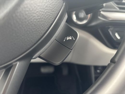 Suzuki Swift 1.2 Style Smart Hybrid | Nieuw | Direct uit voorraad leverbaar | Climate Control  Navigatiesystee... ActivLease financial lease
