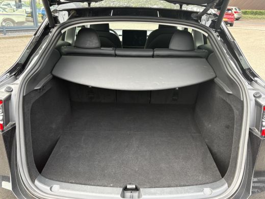 Tesla Model Y Long Range AWD 75 kWh VAN:40.900,- VOOR:37.440,- UW HERFSTVOORDEEL:3.460,- | SOH 94% | RIJKLAAR G... ActivLease financial lease
