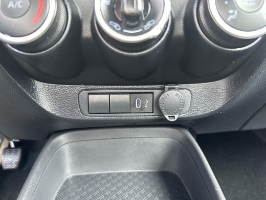 Toyota Aygo 1.0 VVT-i MT Play ActivLease financial lease