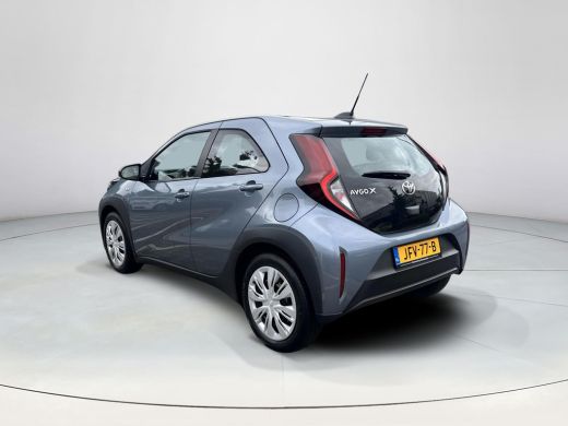 Toyota Aygo 1.0 VVT-i MT Play ActivLease financial lease