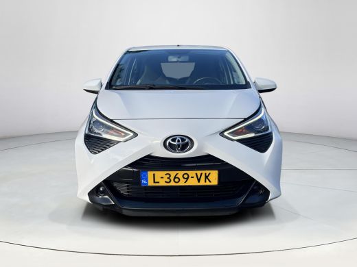 Toyota Aygo 1.0 VVT-i x-play | 5 deurs | Carplay | Parkeercamera | Navigatie | ActivLease financial lease