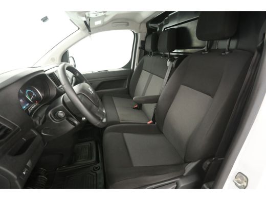 Toyota ProAce Elektrisch L2H1 50 kWh | Snelladen | SOH 99% | Airco | Cruise | 3 Zits ActivLease financial lease