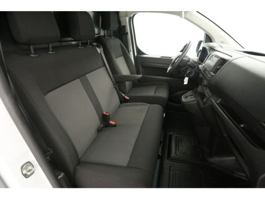 Toyota ProAce L2H1 50 kWh | Snelladen | SOH 99% | Airco | Cruise | 3 Zits ActivLease financial lease