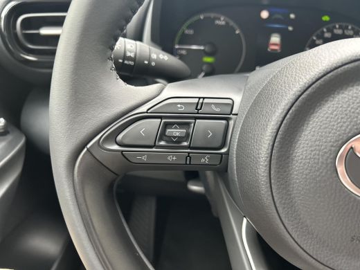 Toyota Yaris 1.5 Hybrid 115 Comfort ActivLease financial lease