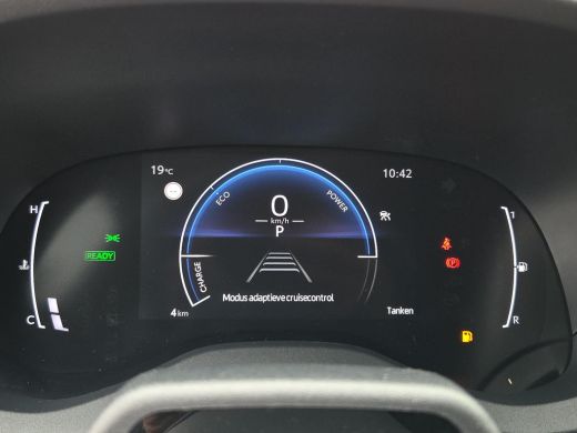 Toyota Yaris 1.5 Hybrid 115 Dynamic + Comfort Pack | Voorraadpremie | Nieuwe auto | Direct uit voorraad leverb... ActivLease financial lease
