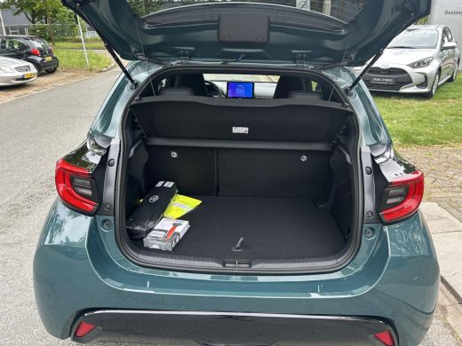 Toyota Yaris 1.5 Hybrid 130 Executive ActivLease financial lease