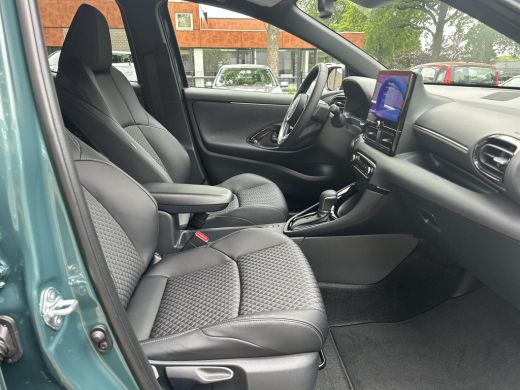 Toyota Yaris 1.5 Hybrid 130 Executive ActivLease financial lease