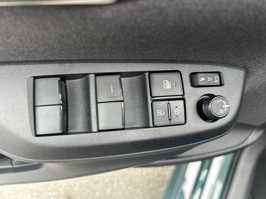 Toyota Yaris 1.5 Hybrid 130 Executive ActivLease financial lease