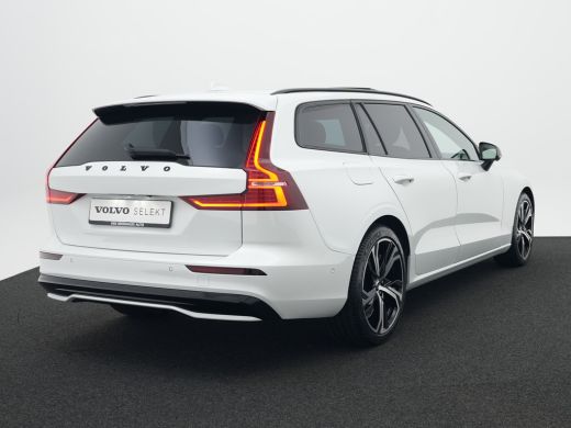 Volvo  V60 T6 Recharge AWD Ultra Dark | 360&deg; Camera | Bowers & Wilkins Soundsystem | Cruise control adaptief... ActivLease financial lease