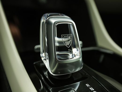 Volvo  XC40 1.5 T5 Recharge Inscription 252Pk Automaat (APPLE CARPLAY, GROOT NAVI, LEDER, STOELVERWARMING, SP... ActivLease financial lease