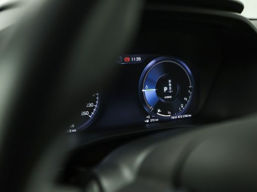 Volvo  XC40 1.5 T5 Recharge Inscription 252Pk Automaat (APPLE CARPLAY, GROOT NAVI, LEDER, STOELVERWARMING, SP... ActivLease financial lease