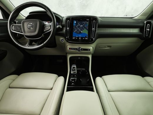 Volvo  XC40 1.5 T5 Recharge Inscription 252Pk Automaat (APPLE CARPLAY, GROOT NAVI, LEDER, STOELVERWARMING, SP... ActivLease financial lease