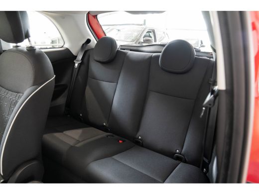 Fiat 500e 42 kWh | Camera | Parkeersensoren Voor & Achter | Navigatie | Apple Carplay & Android Auto | Keyl... ActivLease financial lease