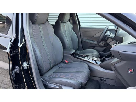 Peugeot e-208 GT | Elektrische parkeerrem | Elektrische parkeerrem | Extra getinte achterste zijruiten en achte... ActivLease financial lease