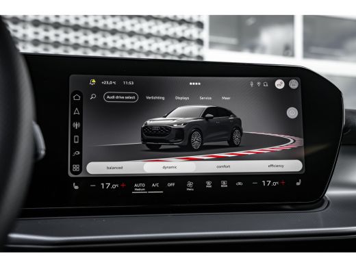 Audi Q3 S edition | Adaptive cruise control | Audi sound system | Cruise control ActivLease financial lease