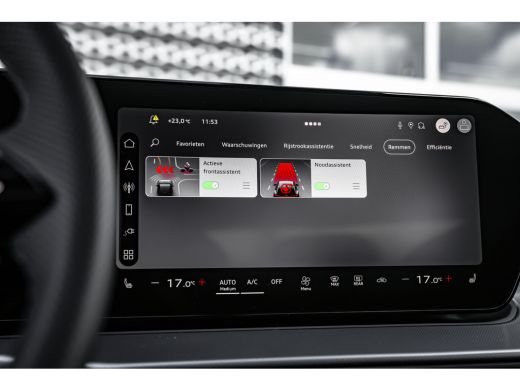 Audi Q3 S edition | Adaptive cruise control | Audi sound system | Cruise control ActivLease financial lease