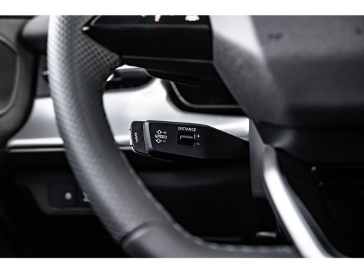Audi Q3 S edition | Adaptive cruise control | Audi sound system | Cruise control ActivLease financial lease