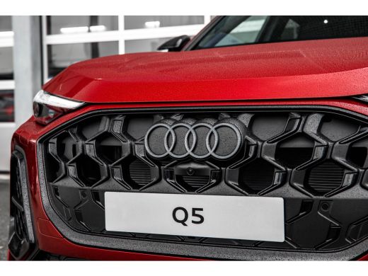 Audi Q5 S edition | Audi virtual cockpit | Exterieurpakket zwart | Hemelbekleding in zwart ActivLease financial lease