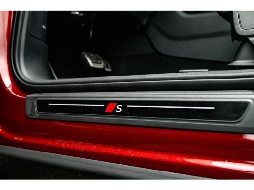 Audi Q5 S edition | Audi virtual cockpit | Exterieurpakket zwart | Hemelbekleding in zwart ActivLease financial lease