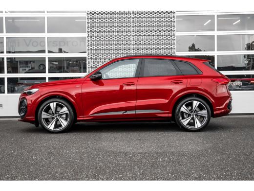 Audi Q5 S edition | Audi virtual cockpit | Exterieurpakket zwart | Hemelbekleding in zwart ActivLease financial lease