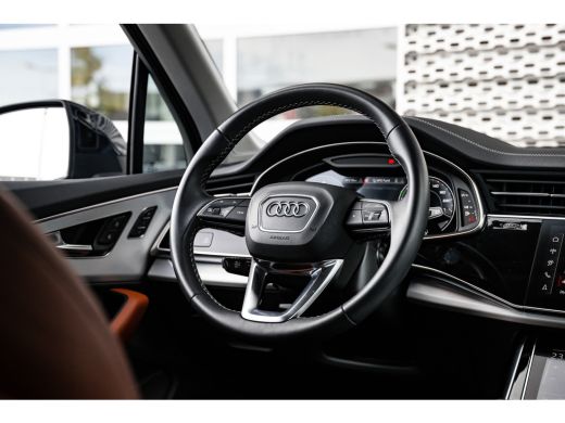Audi Q7 55 TFSI e quattro S line | Massagestoelen | Panoramadak | Luchtvering | Trekhaak | Bang & Olufsen... ActivLease financial lease