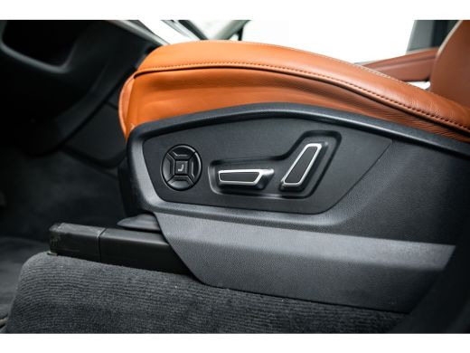 Audi Q7 55 TFSI e quattro S line | Massagestoelen | Panoramadak | Luchtvering | Trekhaak | Bang & Olufsen... ActivLease financial lease