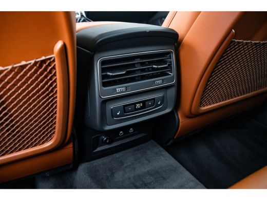 Audi Q7 55 TFSI e quattro S line | Massagestoelen | Panoramadak | Luchtvering | Trekhaak | Bang & Olufsen... ActivLease financial lease