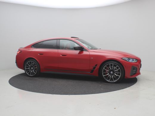 BMW i4 M50 High Executive 84 kWh / AWD / 544PK / 450 km WLTP / Warmtepomp / 3 Fase laden / M-Performance... ActivLease financial lease