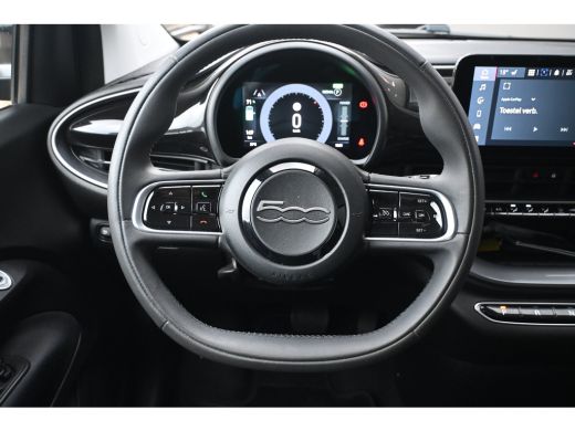 Fiat 500e Icon 42 kWh | Navigatie | Stoelverwarming | Achteruitrijcamera | Chrome | Climate Control | !! ActivLease financial lease