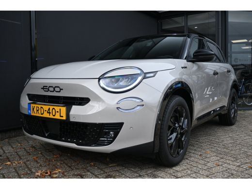 Fiat 600e Sport 54 kWh DEMO-DEAL! Tot 8 Jaar Garantie! ActivLease financial lease