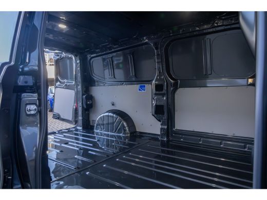 Ford E-Transit 340 L2H1 Limited 71 kWh | Nieuwe bus! | Camera | Apple Carplay/Android Auto | Stuur/stoel/voorrui... ActivLease financial lease