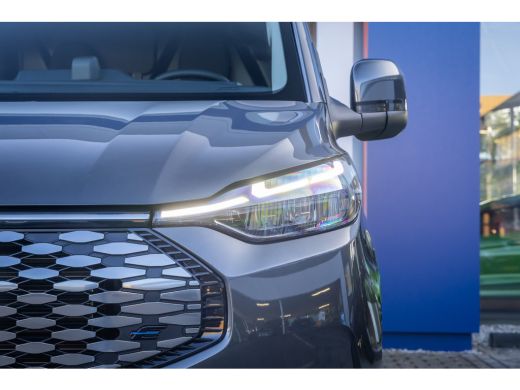 Ford E-Transit 340 L2H1 Limited 71 kWh | Nieuwe bus! | Camera | Apple Carplay/Android Auto | Stuur/stoel/voorrui... ActivLease financial lease