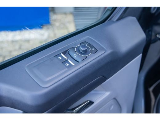 Ford E-Transit 340 L2H1 Limited 71 kWh | Nieuwe bus! | Camera | Apple Carplay/Android Auto | Stuur/stoel/voorrui... ActivLease financial lease