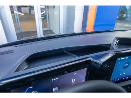 Ford E-Transit 340 L2H1 Limited 71 kWh | Nieuwe bus! | Camera | Apple Carplay/Android Auto | Stuur/stoel/voorrui... ActivLease financial lease