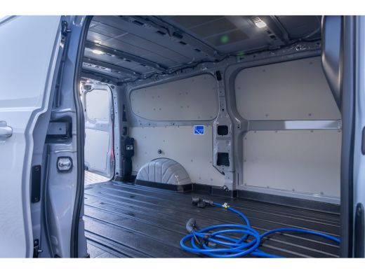 Ford E-Transit Custom 340 L2H1 Sport 71 kWh | Camera | Apple Carplay/Android Auto | Cruise adaptief | Stuur/stoel/voorr... ActivLease financial lease