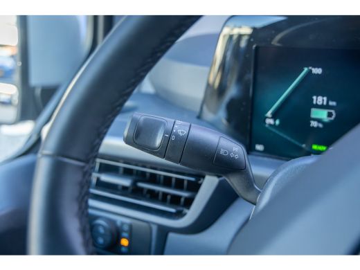 Ford E-Transit Custom 340 L2H1 Sport 71 kWh | Camera | Apple Carplay/Android Auto | Cruise adaptief | Stuur/stoel/voorr... ActivLease financial lease