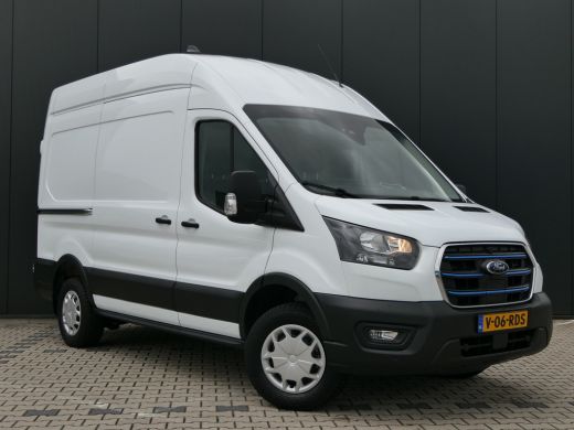 Ford E-Transit 350 L2H3 Trend 68 kWh | Laadruimte Pakket | Navigatie | Stoelverwarming | Bijrijdersbank | CarPla... ActivLease financial lease