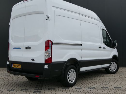 Ford E-Transit 350 L2H3 Trend 68 kWh | Laadruimte Pakket | Navigatie | Stoelverwarming | Bijrijdersbank | CarPla... ActivLease financial lease