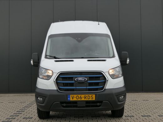 Ford E-Transit 350 L2H3 Trend 68 kWh | Laadruimte Pakket | Navigatie | Stoelverwarming | Bijrijdersbank | CarPla... ActivLease financial lease