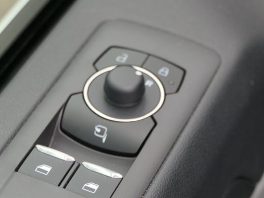 Ford E-Transit Custom 320 L1H1 Trend 71 kWh 218pk | Camera | LED | CarPlay/Android Auto | Stoel/Stuurverwarming | Bijri... ActivLease financial lease