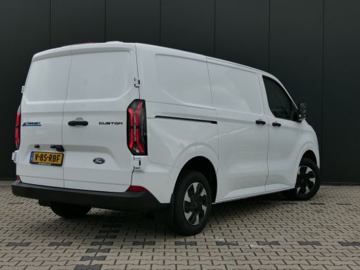 Ford E-Transit Custom 320 L1H1 Trend 71 kWh 218pk | Camera | LED | CarPlay/Android Auto | Stoel/Stuurverwarming | Bijri... ActivLease financial lease
