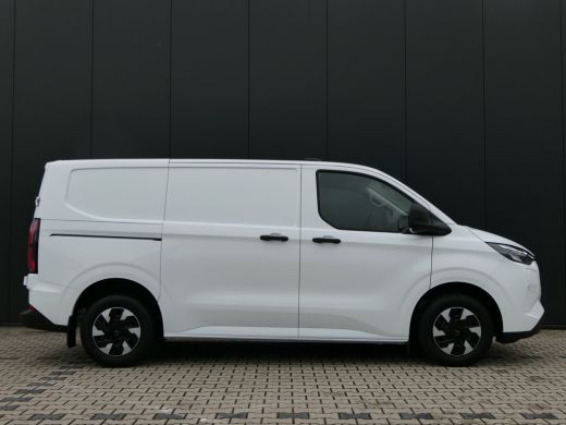 Ford E-Transit Custom 320 L1H1 Trend 71 kWh | Camera | Cruise Control | CarPlay/Android Auto | Bijrijdersbank | ActivLease financial lease