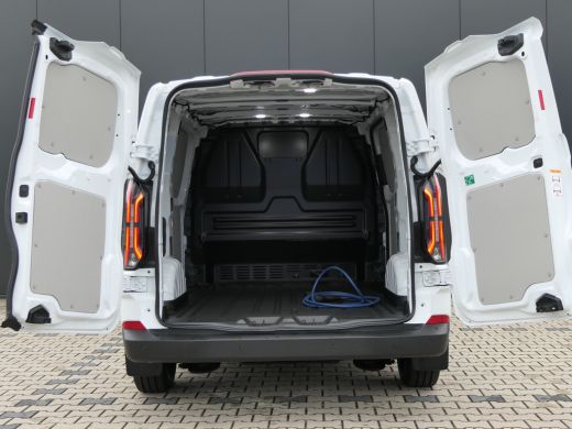 Ford E-Transit Custom 320 L1H1 Trend 71 kWh | Camera | Cruise Control | CarPlay/Android Auto | Bijrijdersbank | ActivLease financial lease