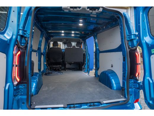 Ford E-Transit Custom Transit E-Custom Sport 340 L2 | Camera | 17'L.M. Velgen | Voorruit/Stoel verwarming | Camera | Cr... ActivLease financial lease