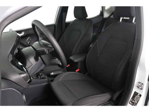 Ford Fiesta 1.0 EcoBoost Titanium | 1e Eigenaar! | Dealer Onderhouden! | Navi By App | Airco | Cruise Control... ActivLease financial lease